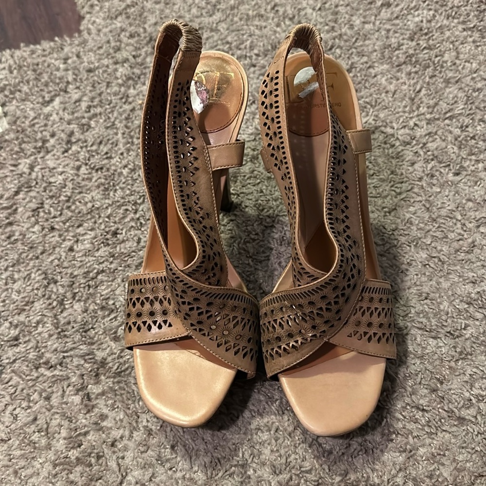 Diane von Furstenberg Animals‎ Heels for Women / Size 8.5 / Zz-16